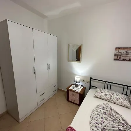 Vasilika Apartment *